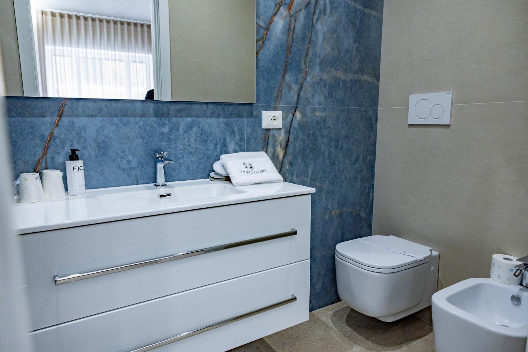 Hotel Urban Oasis à Bari Extérieur photo